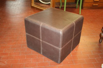 Pouf cubo in pelle